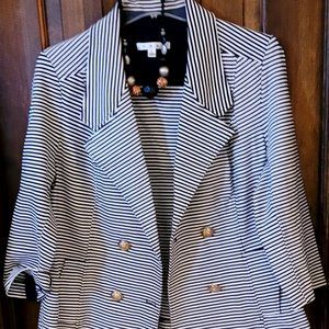 Cabi Women Large Black and White Golden Buttons 2 pockets Blazer